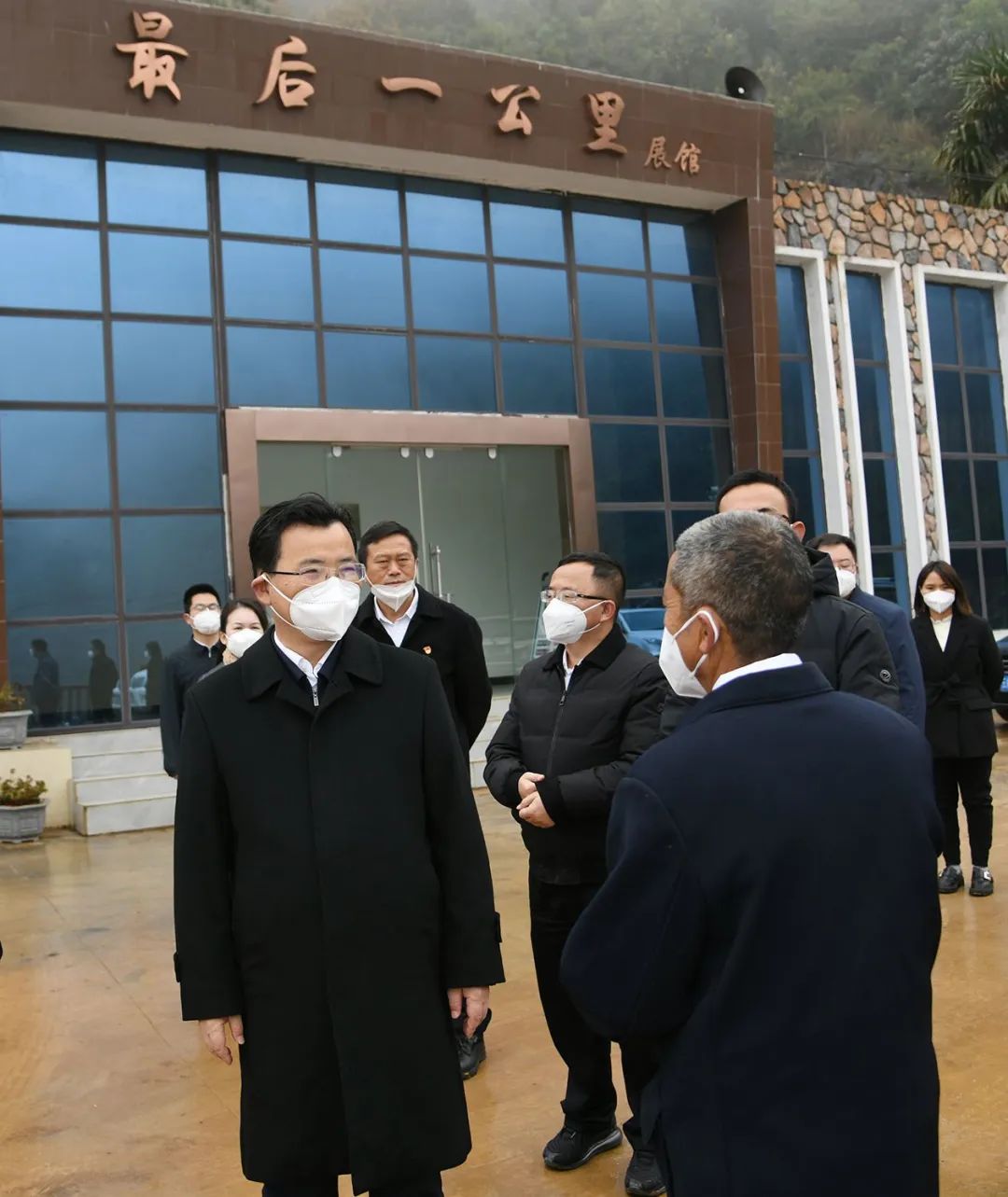 陈明回访西畴县岩头村:苦干实干加油干 团结奋斗开新局