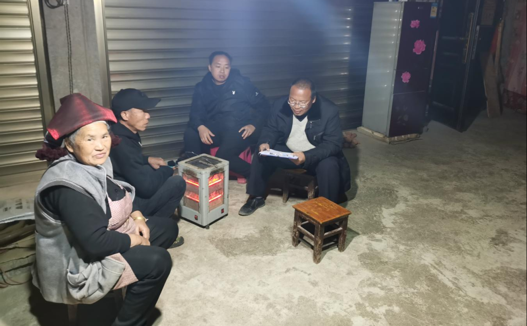 【文山之干 | 丘北行动】丘北平寨:“敲门问诊”做好防一氧化碳中毒工作