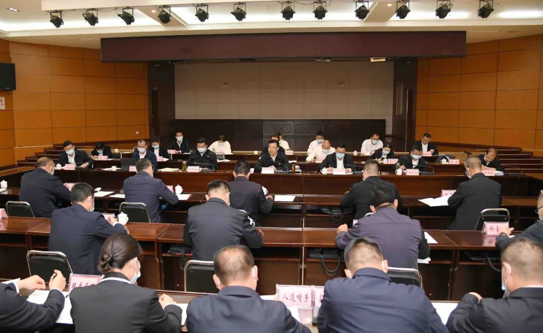 打造世界级的普者黑,陈明马忠俊巡河(湖)巡林并调研普者黑湖保护治理工作