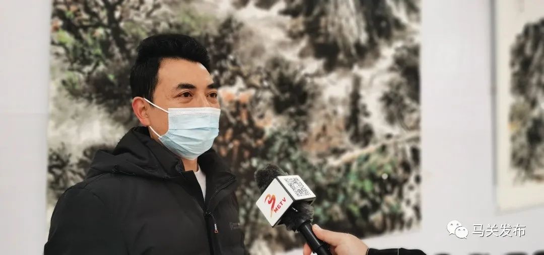 逛画展、领春联……马关市民欢天喜地迎新年