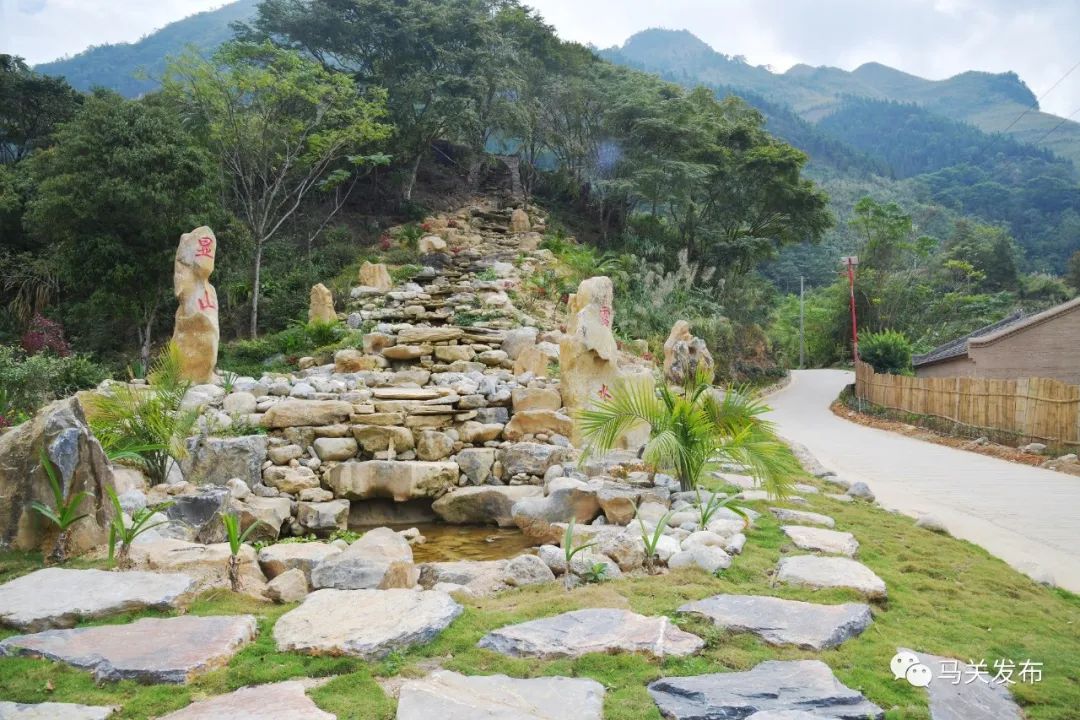 马关县守边群众:我们的日子越来越好了