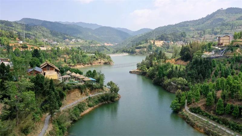 元旦游文山丨登高迎新,阅尽湖光山色