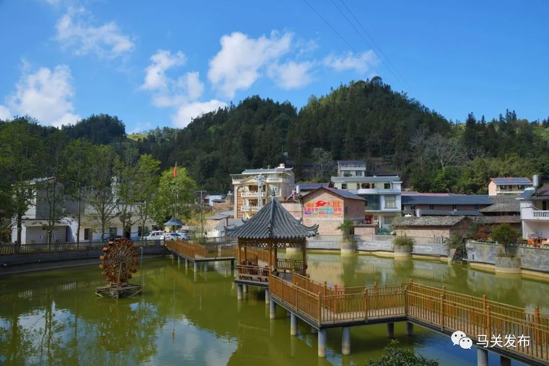 马关八寨:用历史文化撑起自强自信 用“美丽庭院”鼓起群众腰包