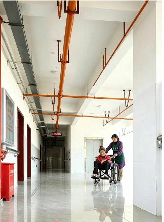 看病养老一站式 丘北温浏乡卫生院托管敬老院解农村养老难